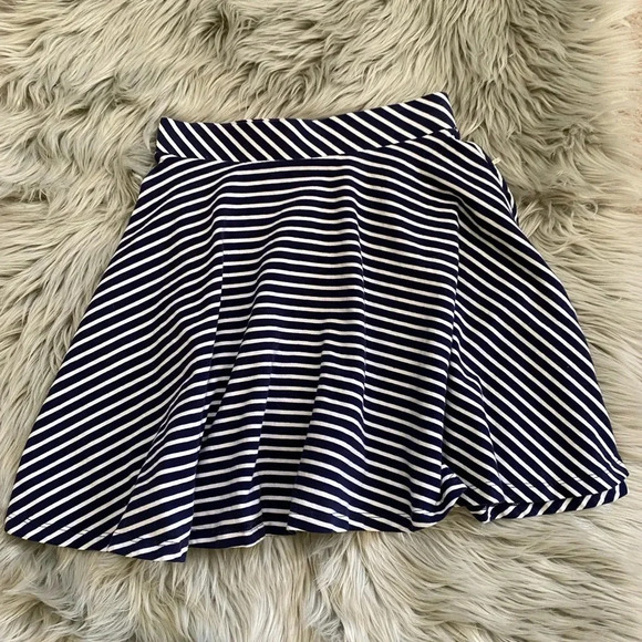 SO blue and white striped skater skirt junior’s small - Picture 6 of 6